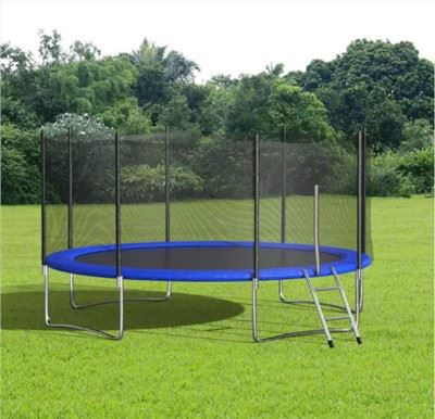 12 Trampoline Crúibe Mór